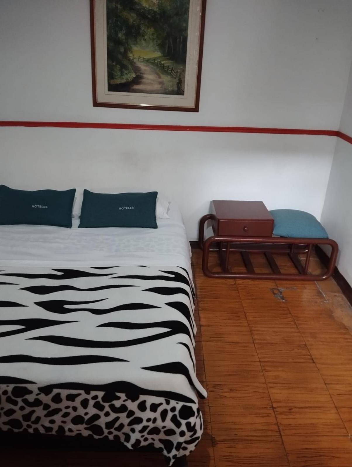 Hotel Colonial Armenia Ro Dış mekan fotoğraf